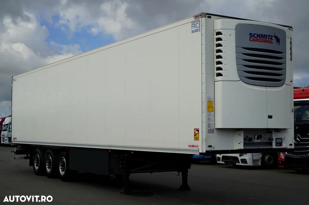 Schmitz Cargobull / SEMIREMORCĂ FRIGORIFICĂ / UNITATE FRIGORIFICĂ SCHMITZ CARGOBULL / SISTEM DE ÎNCĂRCARE PE DOUĂ NIVELE / AXĂ RIDICABILĂ / SUPORT PENTRU PALLEȚI / - 1