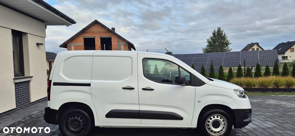 Toyota Proace City - 16