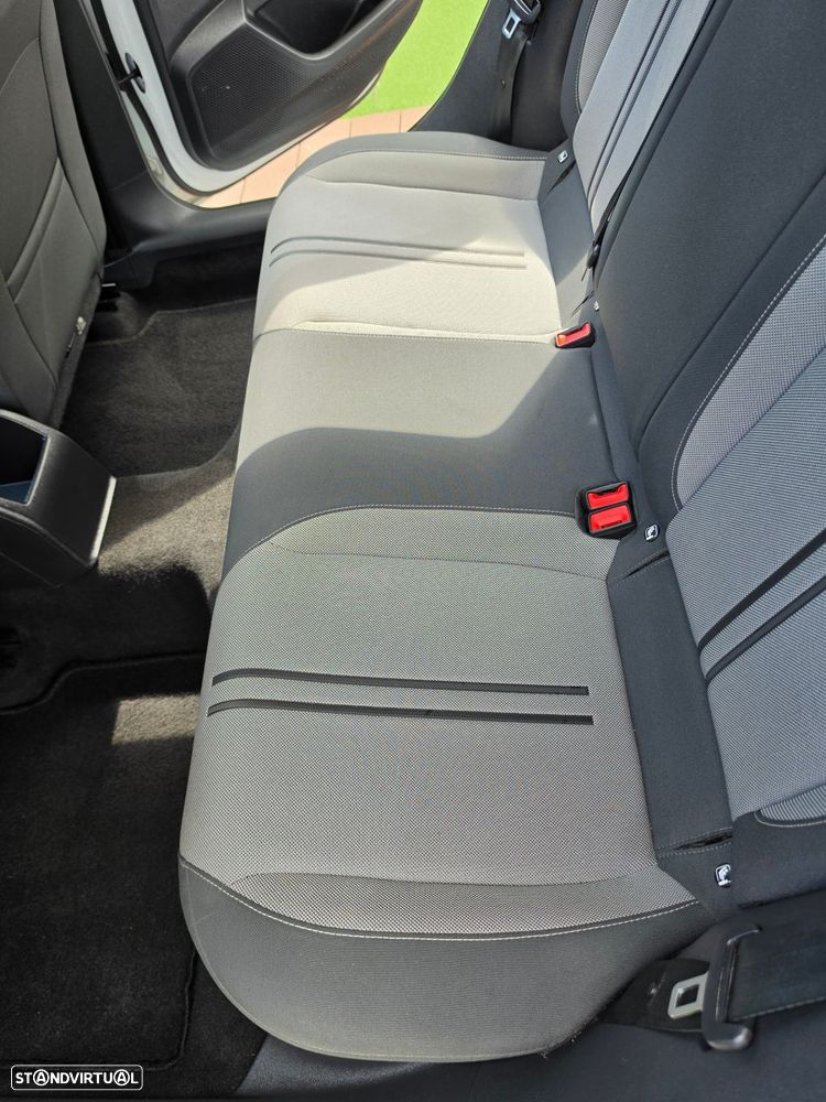 SEAT Leon 2.0 TDI Style - 32