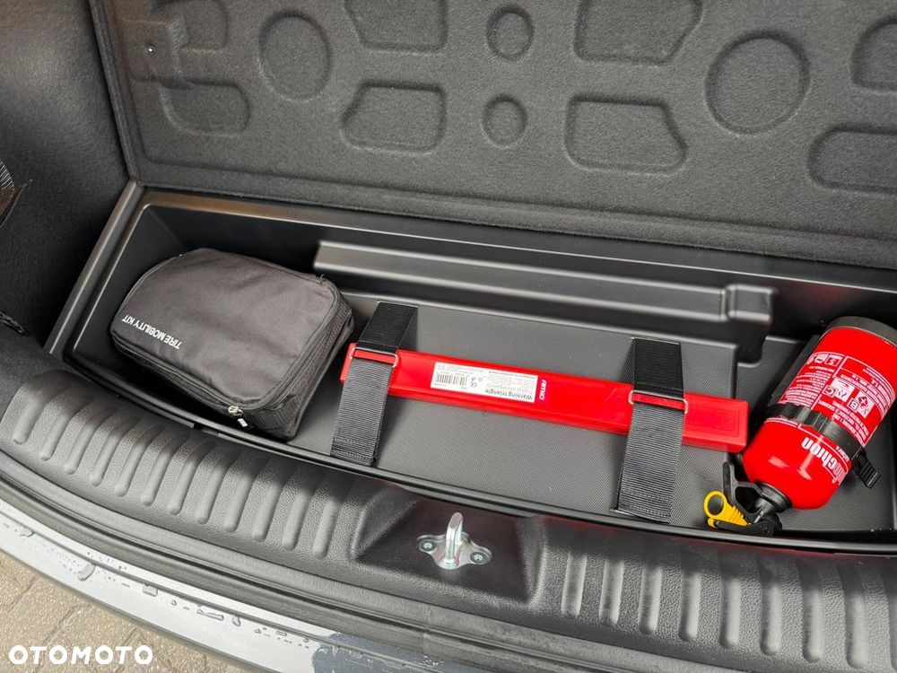 Kia XCeed 1.6 GDI PHEV Business Line DCT - 24