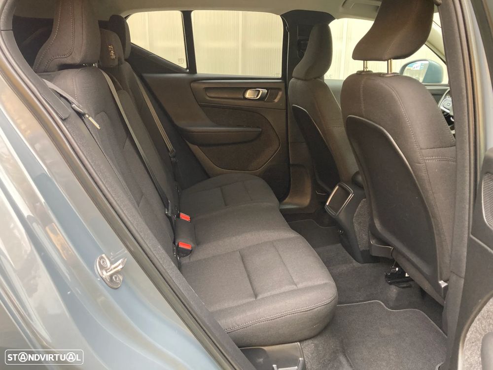 Volvo XC 40 T2 Essential Aut. - 34