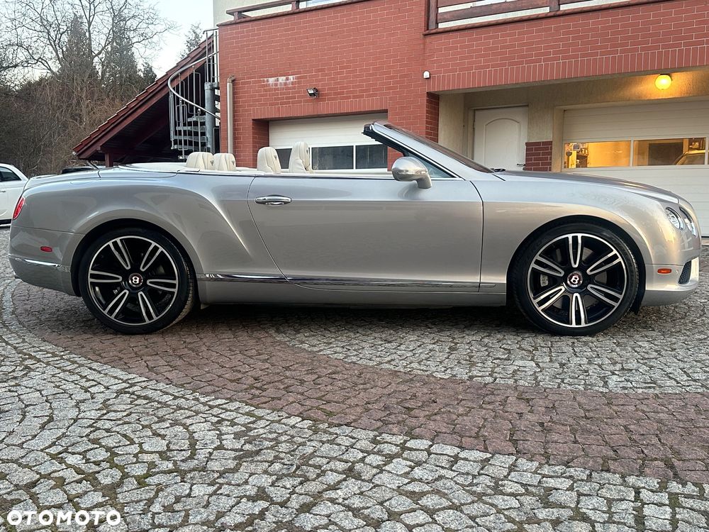 Bentley Continental GT V8 Convertible - 31