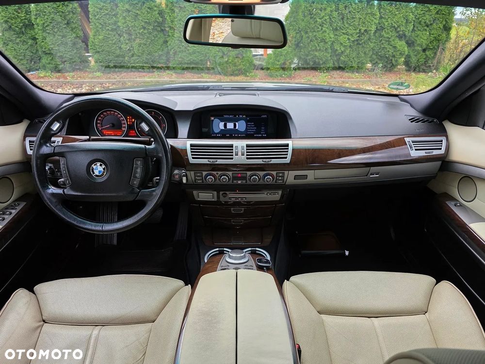 BMW Seria 7 - 21