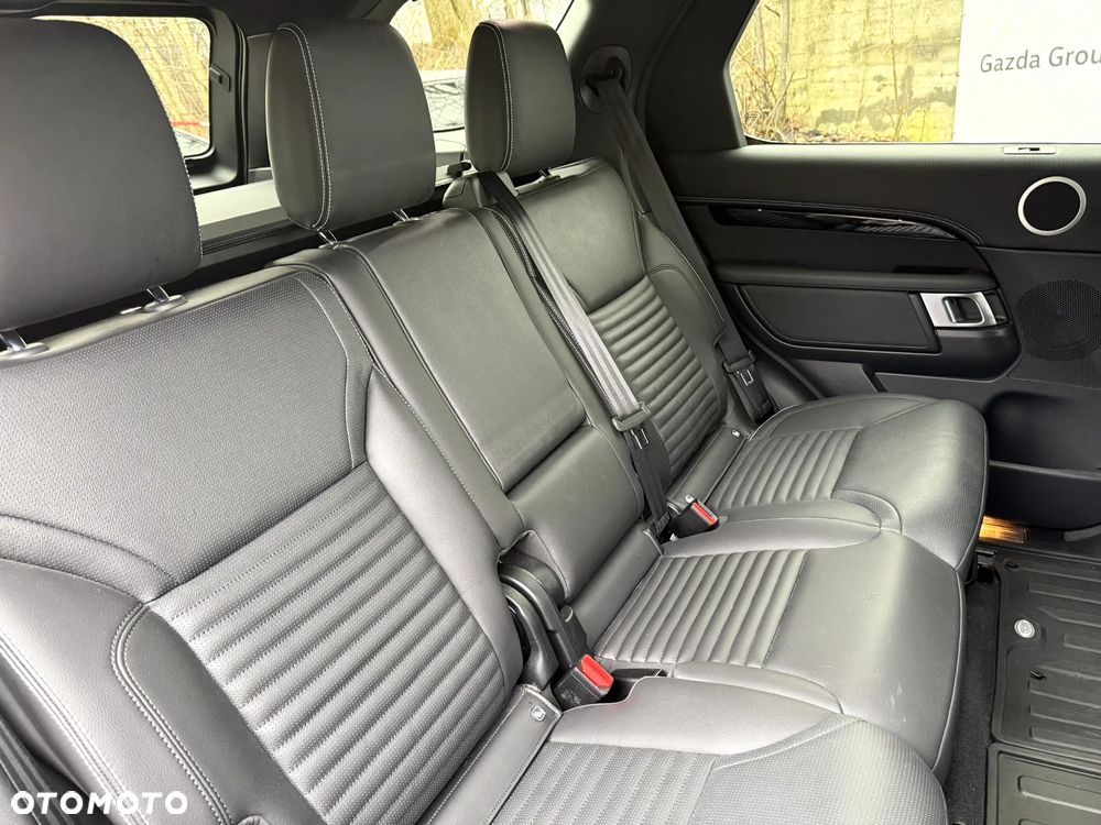 Land Rover Discovery D250 R-Dynamic S - 19