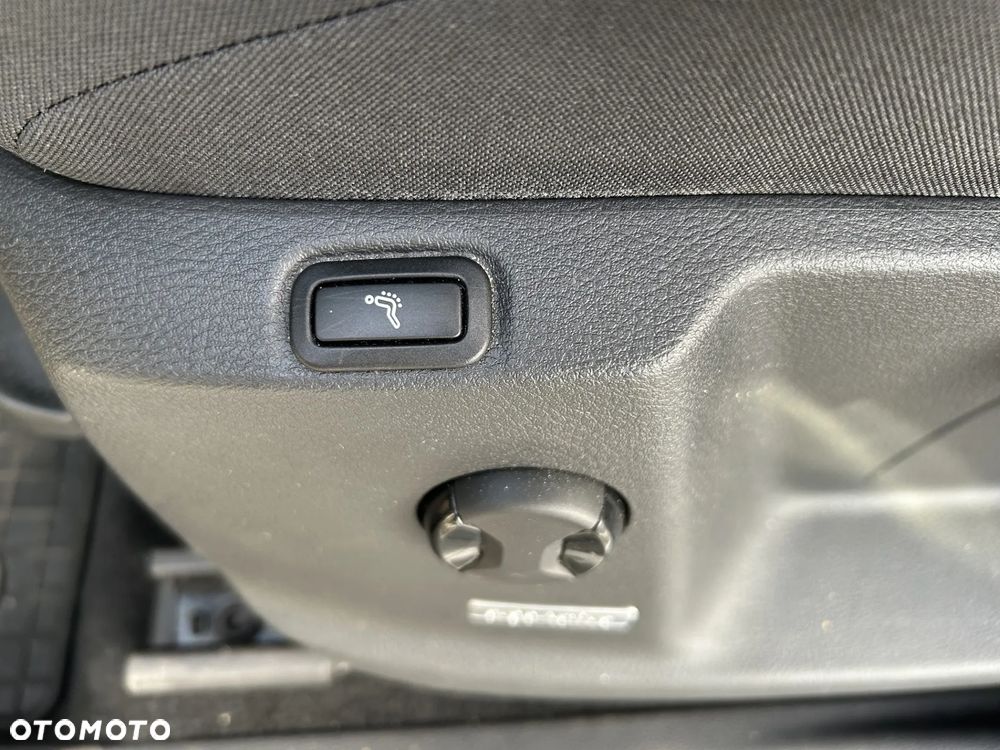 Volkswagen Touran - 20