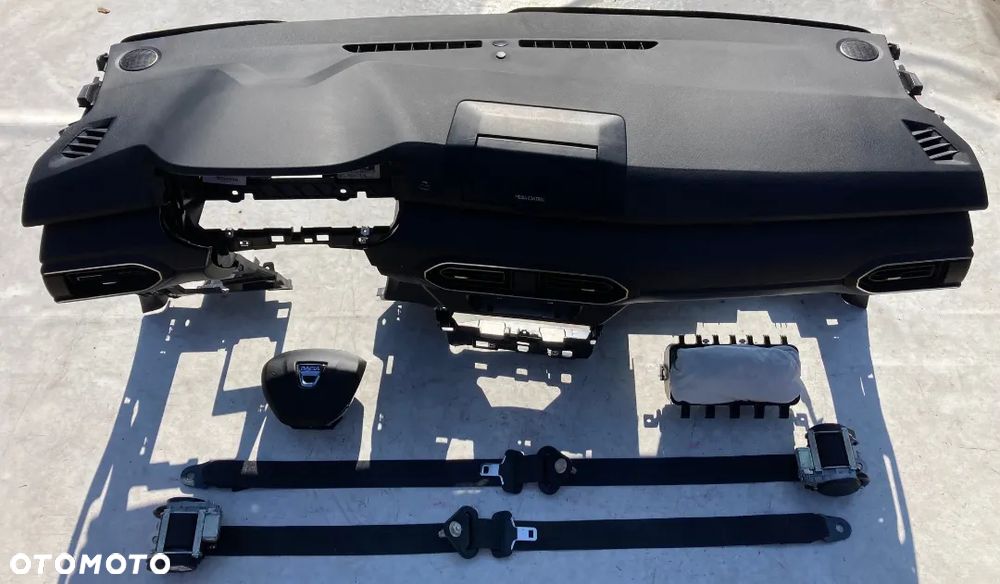 DACIA LOGAN JOGGER SANDERO STEPWAY 3 III DESKA KONSOLA KOKPIT PULPIT PÓŁKA PARAPET AIRBAG PODUSZKI PASY PAS KURTYNA FOTELA W FOTEL naprawa regeneracja WYMIANA od RĘKI Raz2 !!! na MAGAZYNIE Okazja !!! - 2