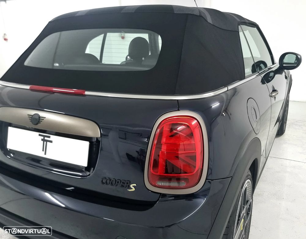MINI Cabrio Cooper SE - 2
