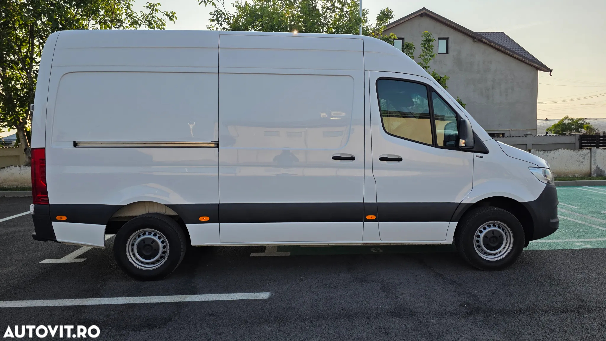Mercedes-Benz Sprinter - 3