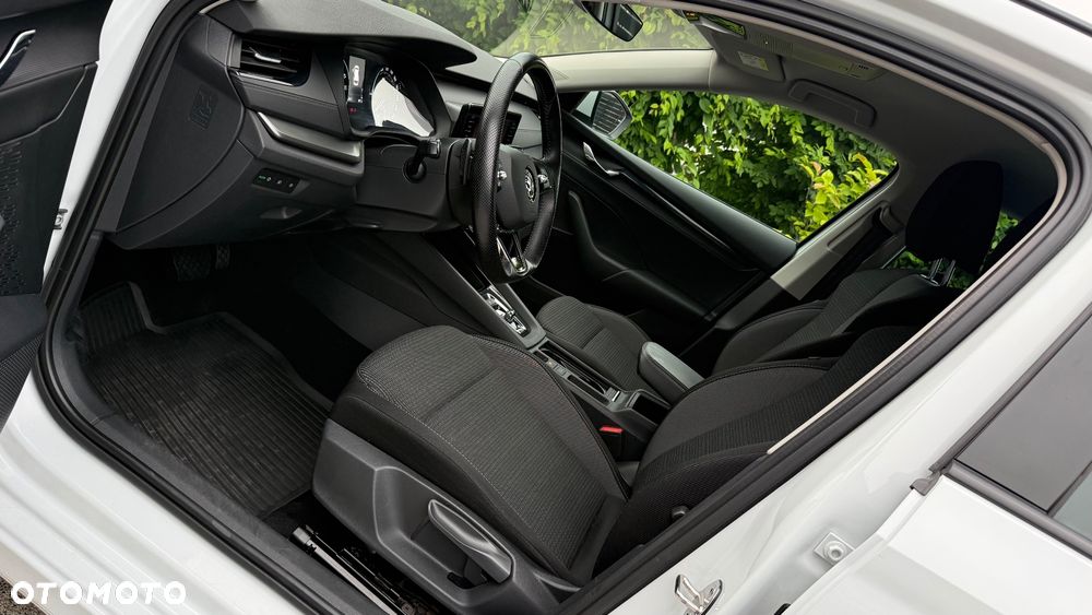Skoda Octavia 2.0 TDI Ambition DSG - 9