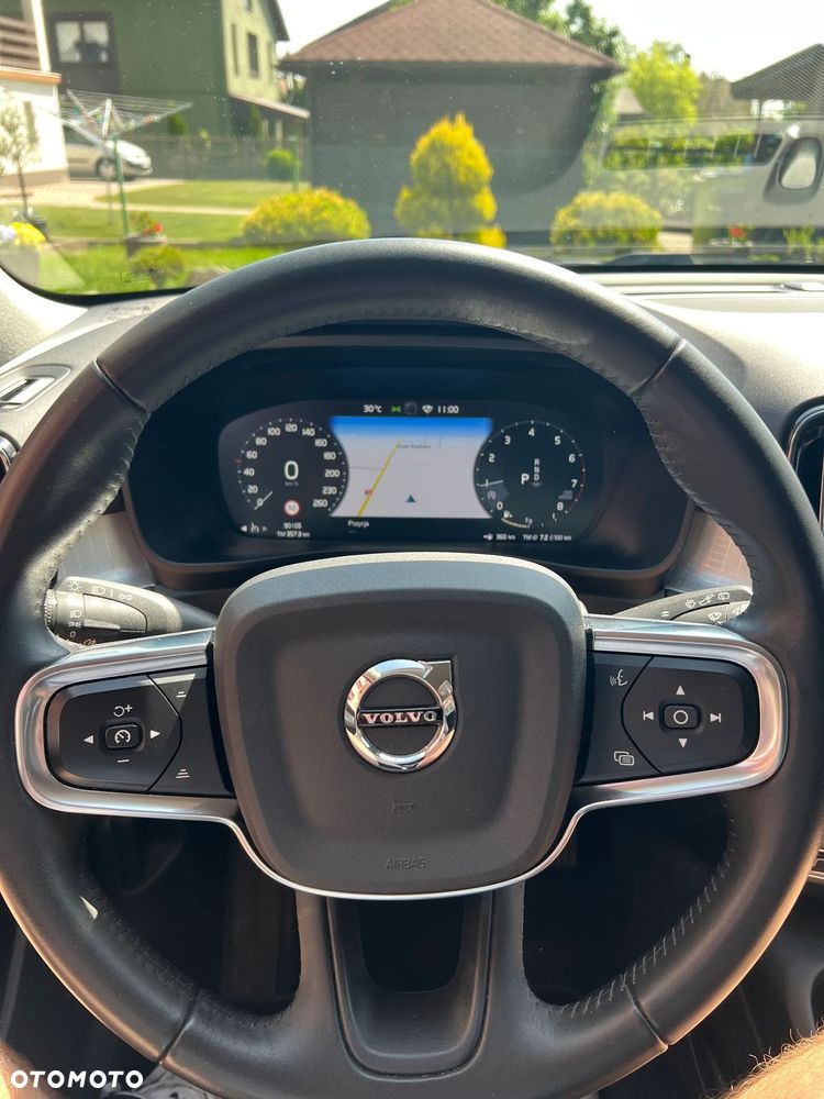 Volvo XC 40 T3 Momentum - 14