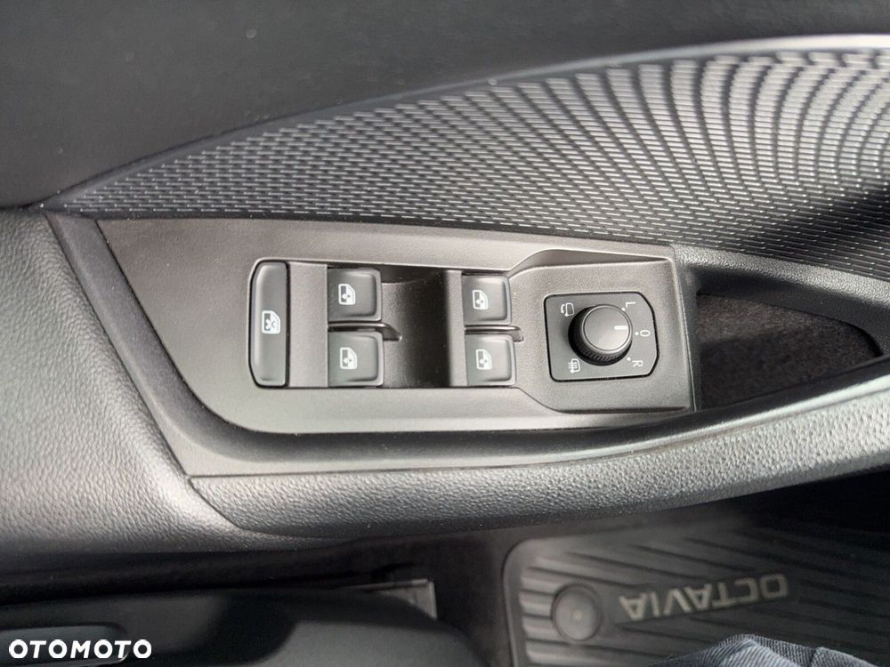Skoda Octavia 1.5 TSI ACT Ambition - 20