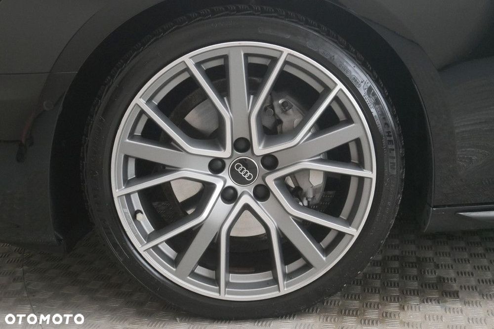 Audi A4 Limousine - 14