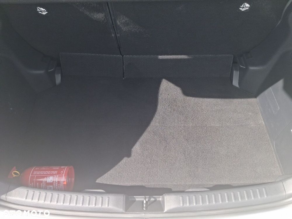Toyota Yaris - 13