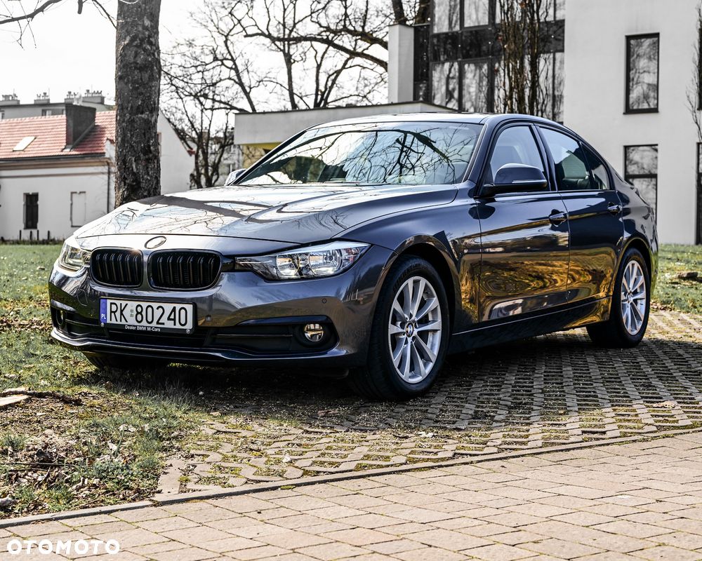 BMW Seria 3 320i xDrive Edition Luxury Line Purity - 1