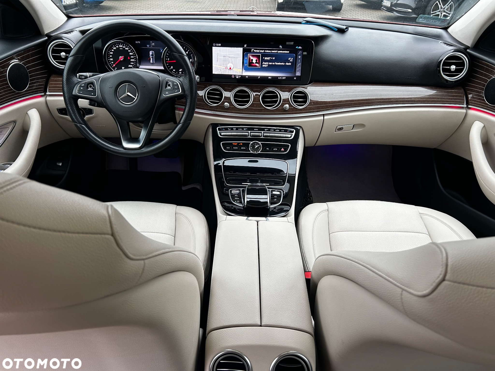 Mercedes-Benz Klasa E 220 d 4Matic 9G-TRONIC Avantgarde - 11
