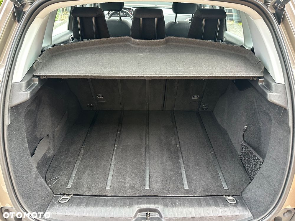 Peugeot 2008 1.2 Pure Tech GPF Style - 29