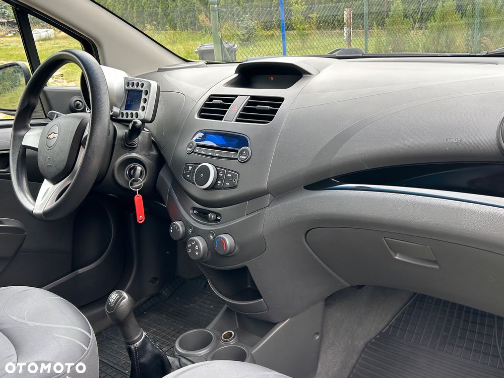 Chevrolet Spark 1.0 - 26