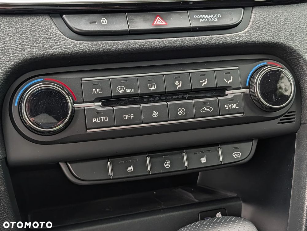 Kia ProCeed 1.6 T-GDI DCT7 OPF GT - 24