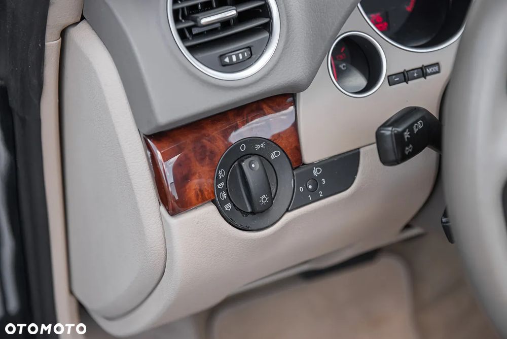 Audi A4 1.8 T multitronic - 16