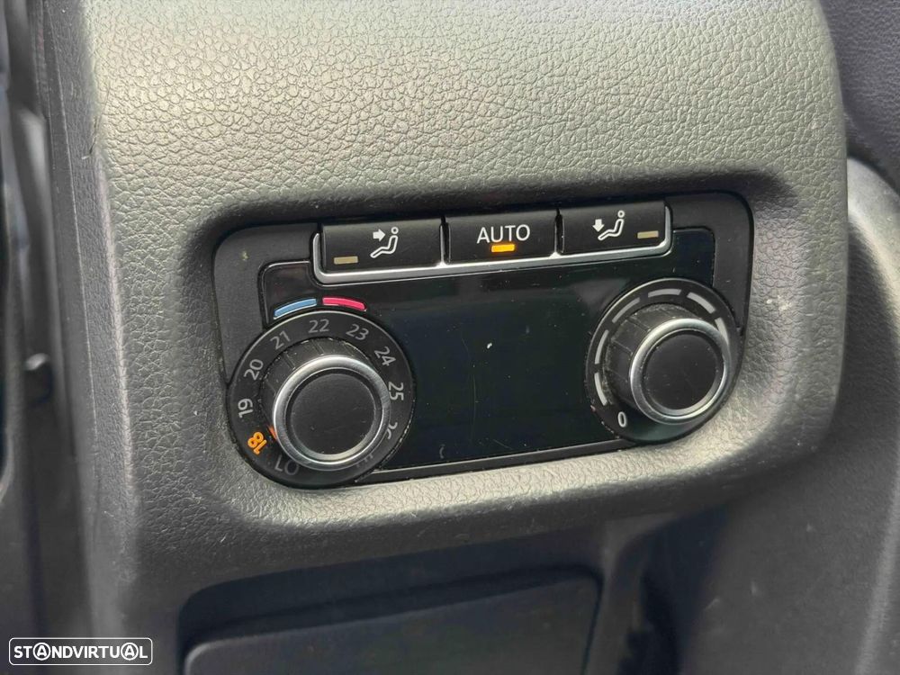 VW Sharan 2.0 TDI Blue Highline - 53