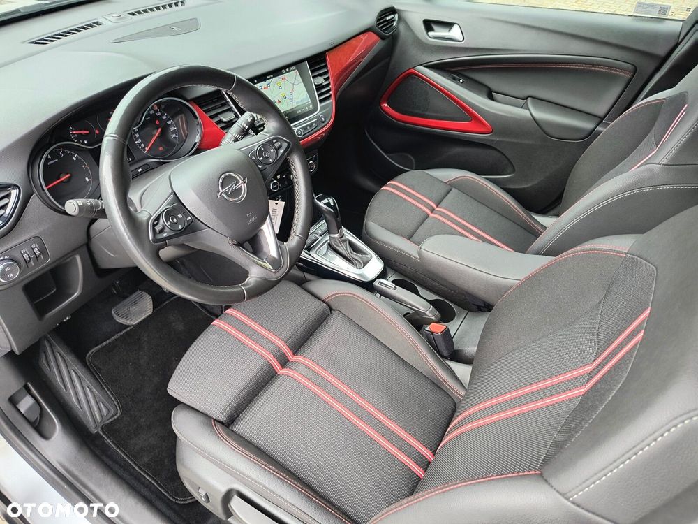 Opel Crossland 1.2 T GS Line - 11