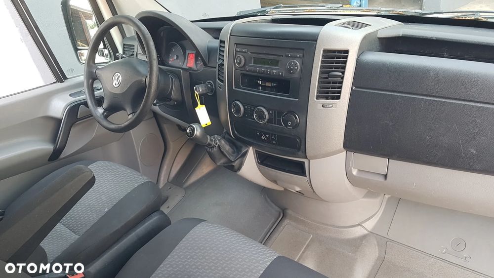 Volkswagen Crafter L2H2 2.5 TDI Klima - 12
