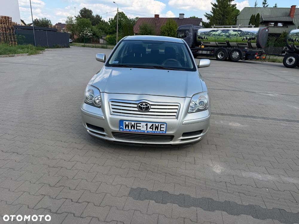 Toyota Avensis 1.6 VVT-i Luna - 3