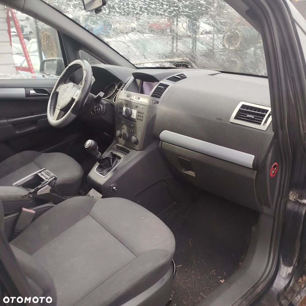Opel Zafira B  na części . - 6