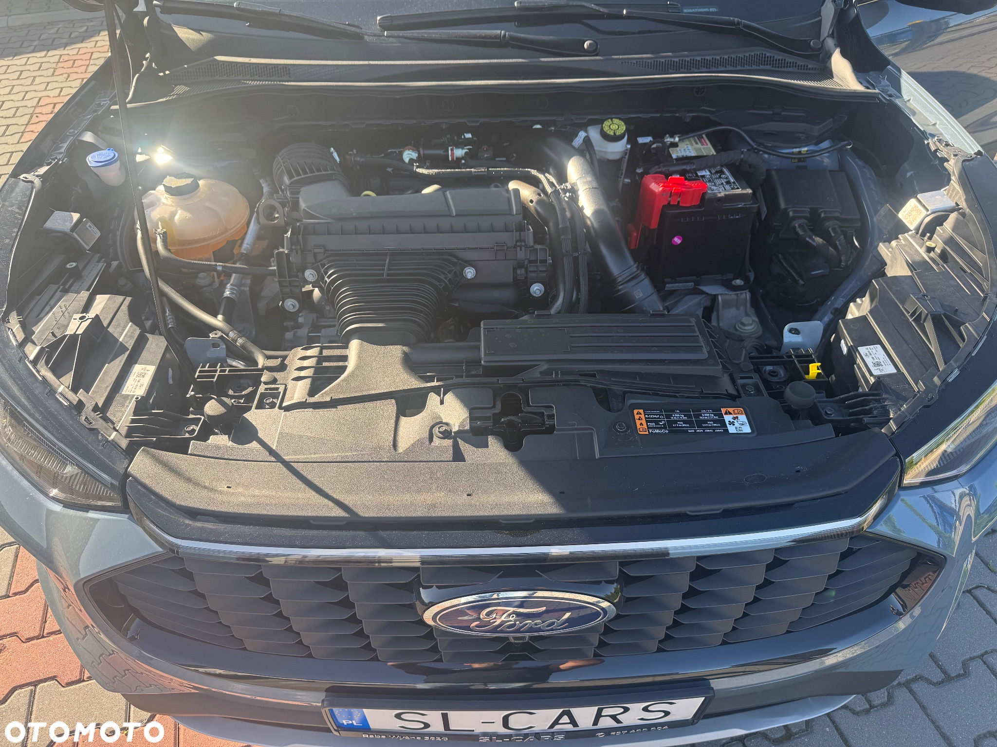 Ford Escape 2.0 EcoBoost AWD Titanium - 23