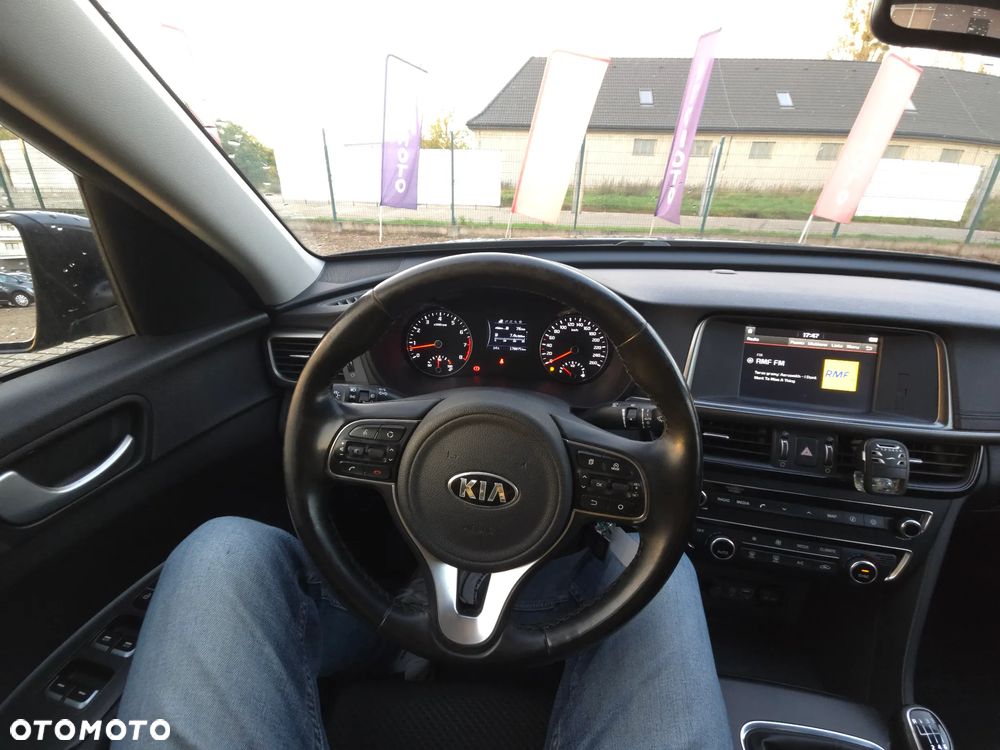 Kia Optima 2.0 M - 30