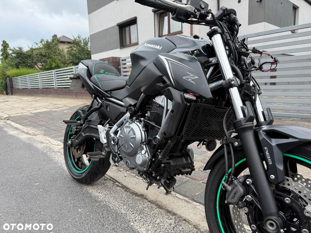 Kawasaki Z 650 - 24