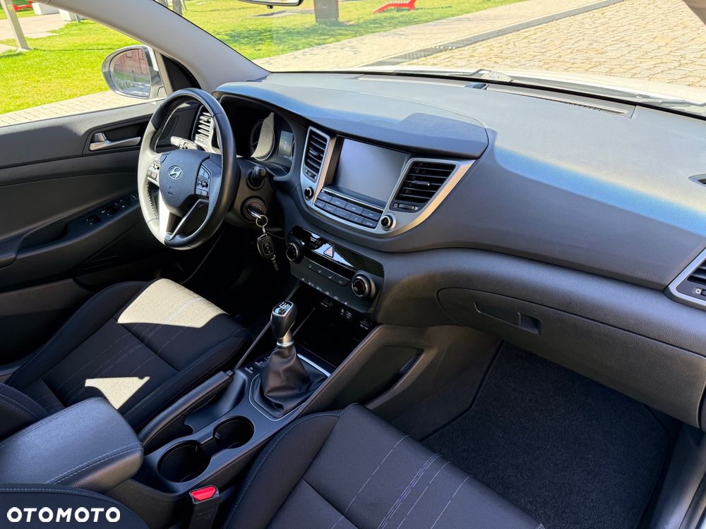 Hyundai Tucson blue 1.6 GDi 2WD Navi - 15