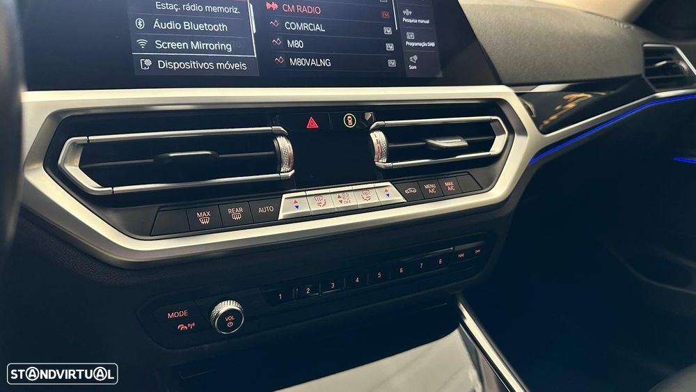 BMW 318 d Aut. Sport Line - 35