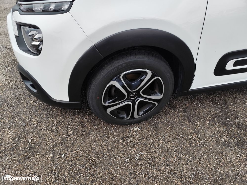 Citroën C3 1.2 PureTech Shine - 4
