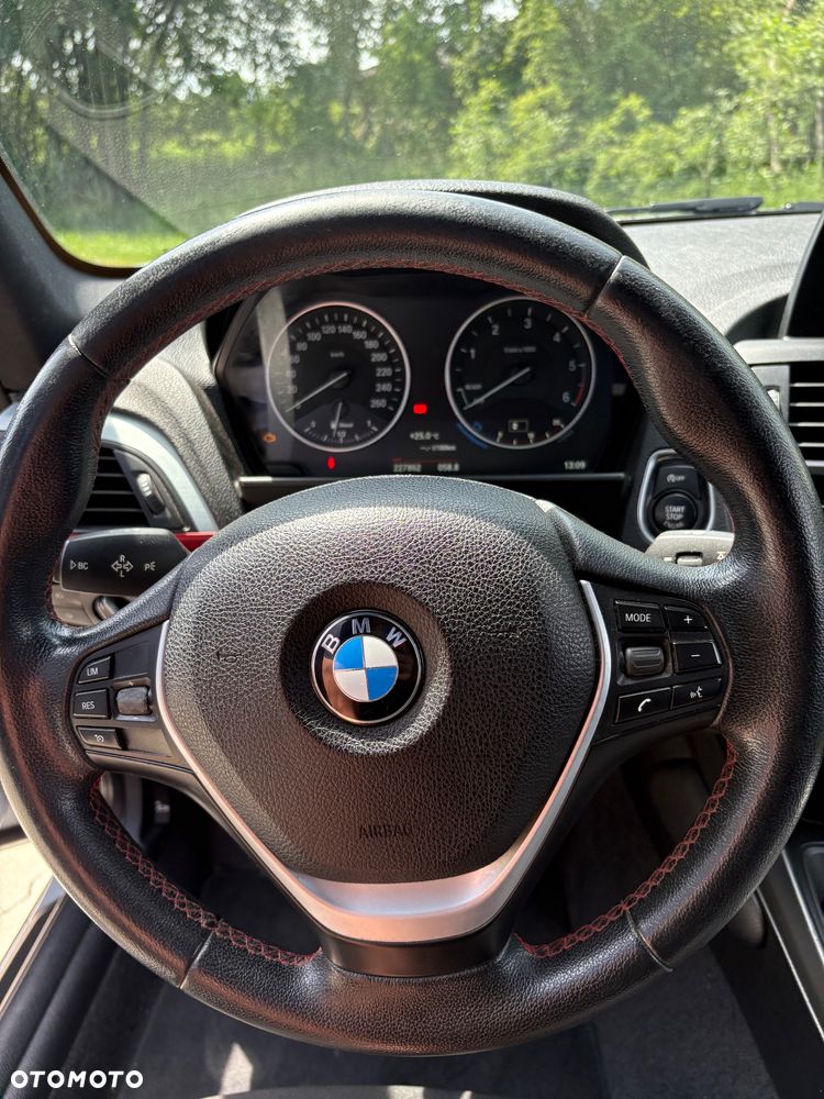 BMW Seria 2 218d Sport Line - 23