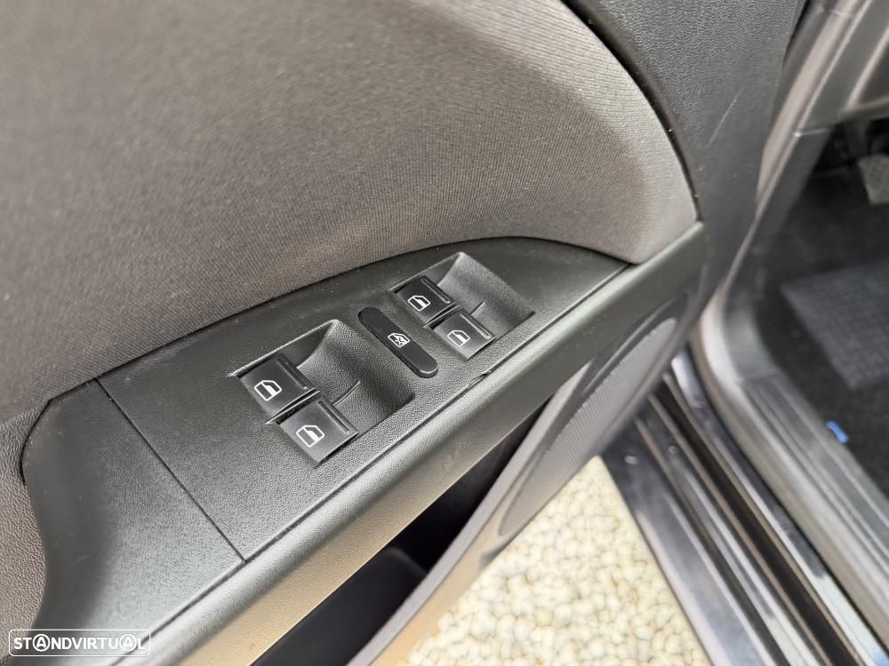 SEAT Leon 1.4 TSI Sport - 15