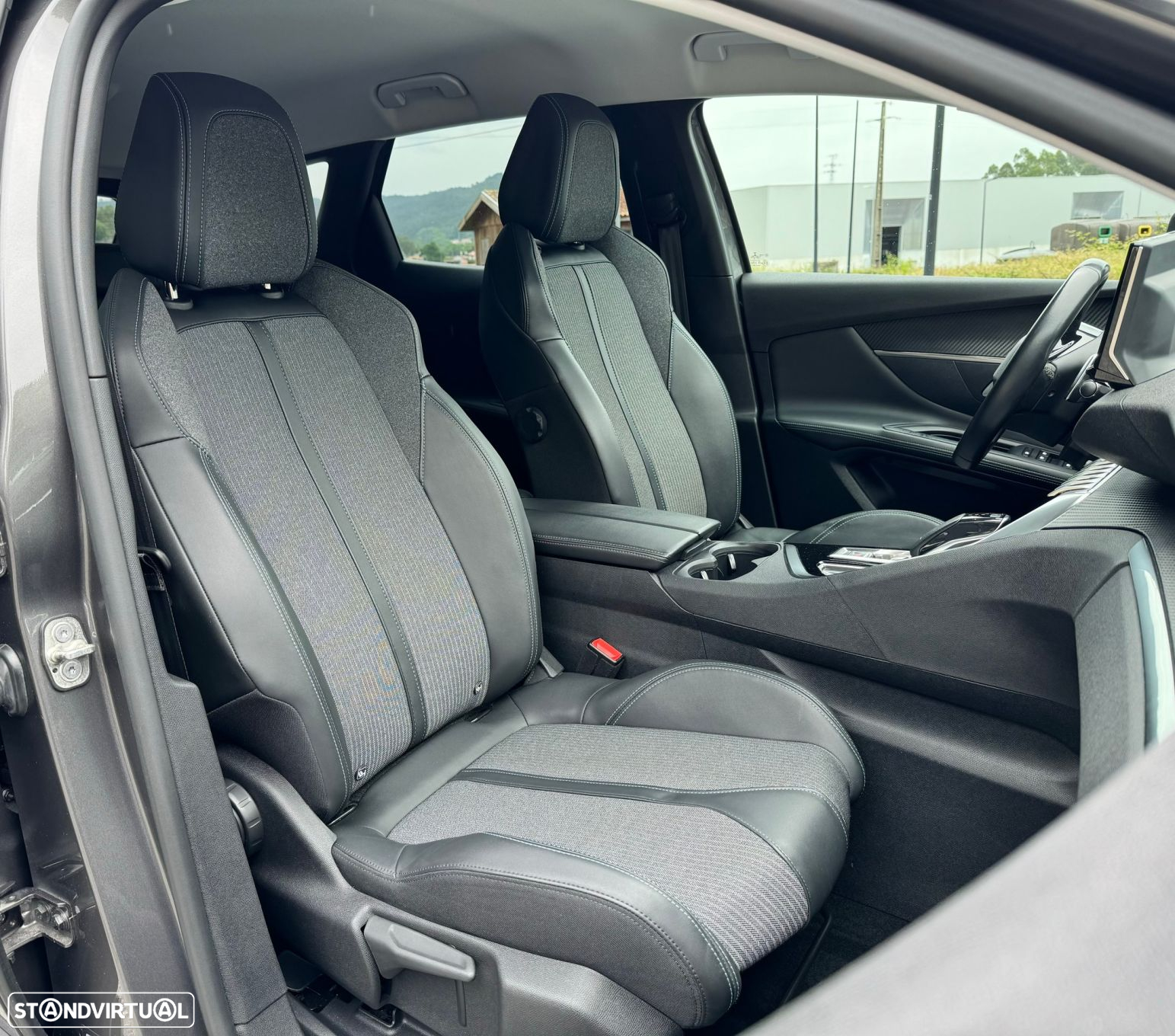 Peugeot 3008 1.5 BlueHDi Allure EAT8 - 21