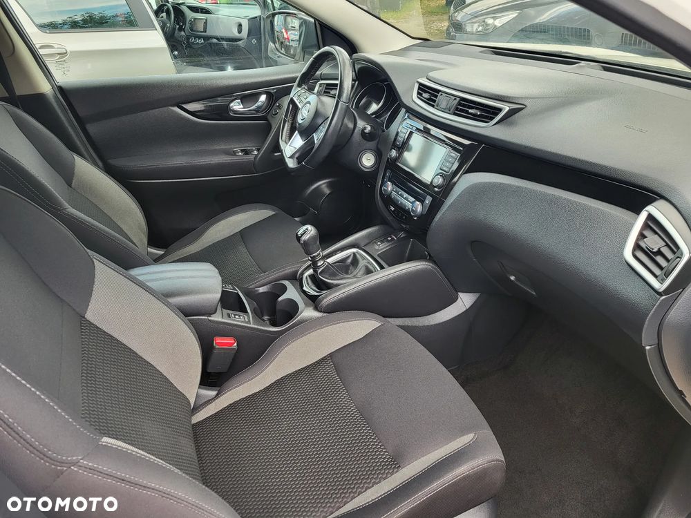 Nissan Qashqai 1.3 DIG-T Acenta - 22