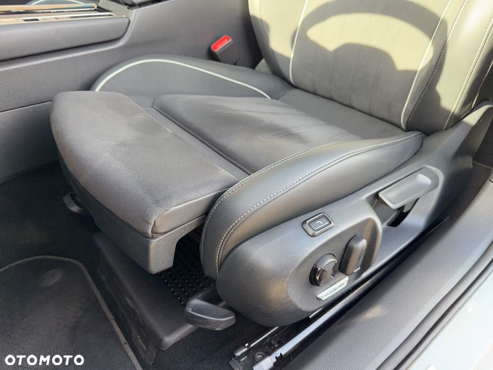 Volkswagen Passat Variant 1.5 TSI ACT mHEV Elegance DSG - 13