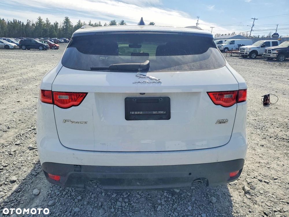 Jaguar F-Pace 2.0 P250 mHEV AWD - 7