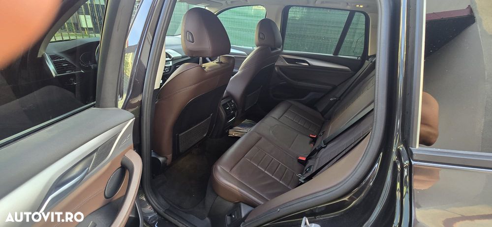 BMW X3 xDrive30e AT PHEV - 8
