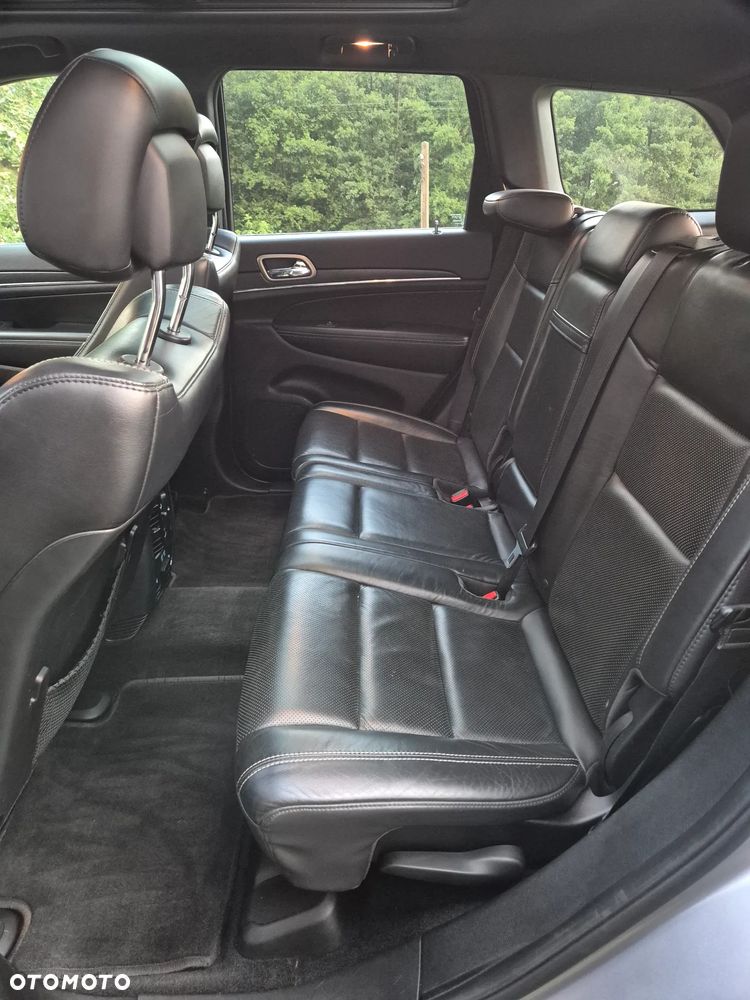 Jeep Grand Cherokee - 9