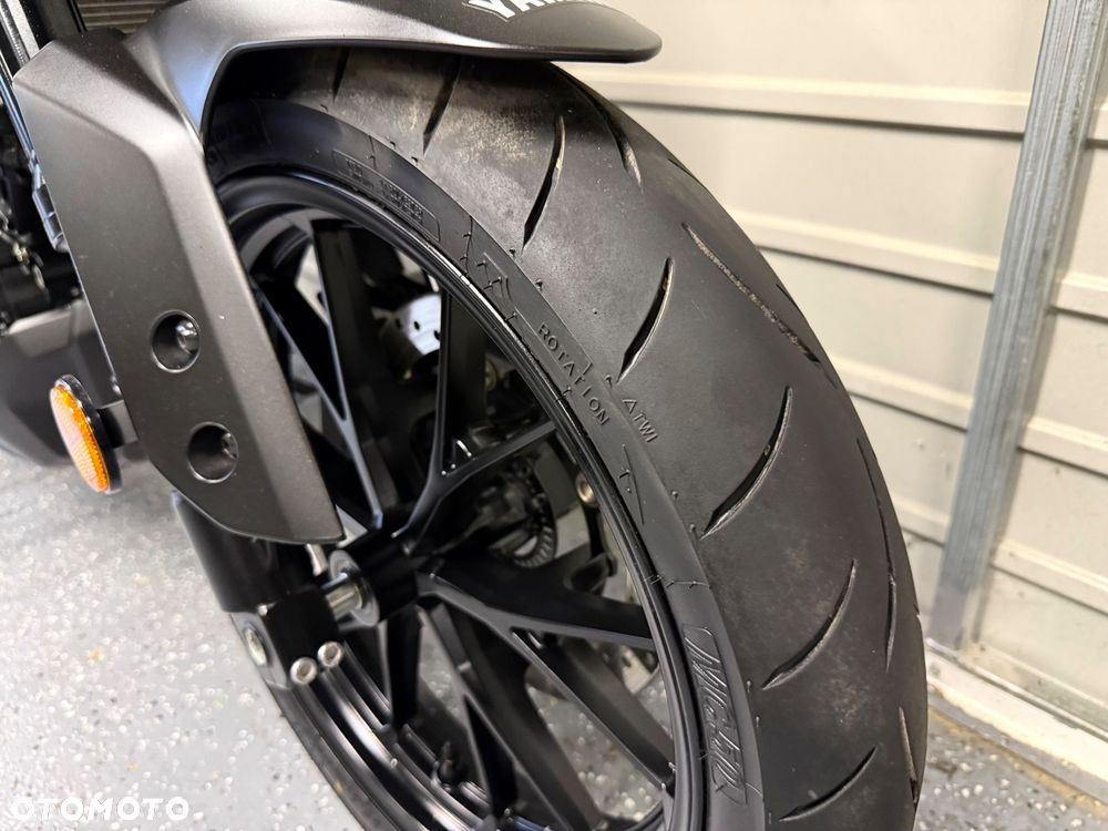 Yamaha MT - 6