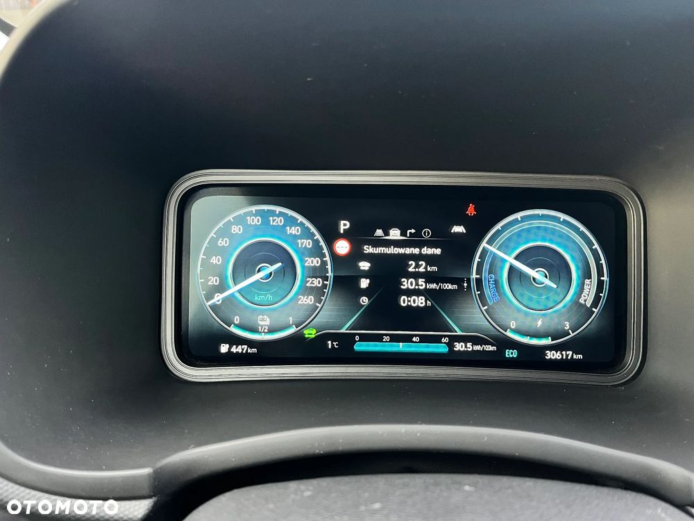 Hyundai Kona 64kWh Platinum - 27