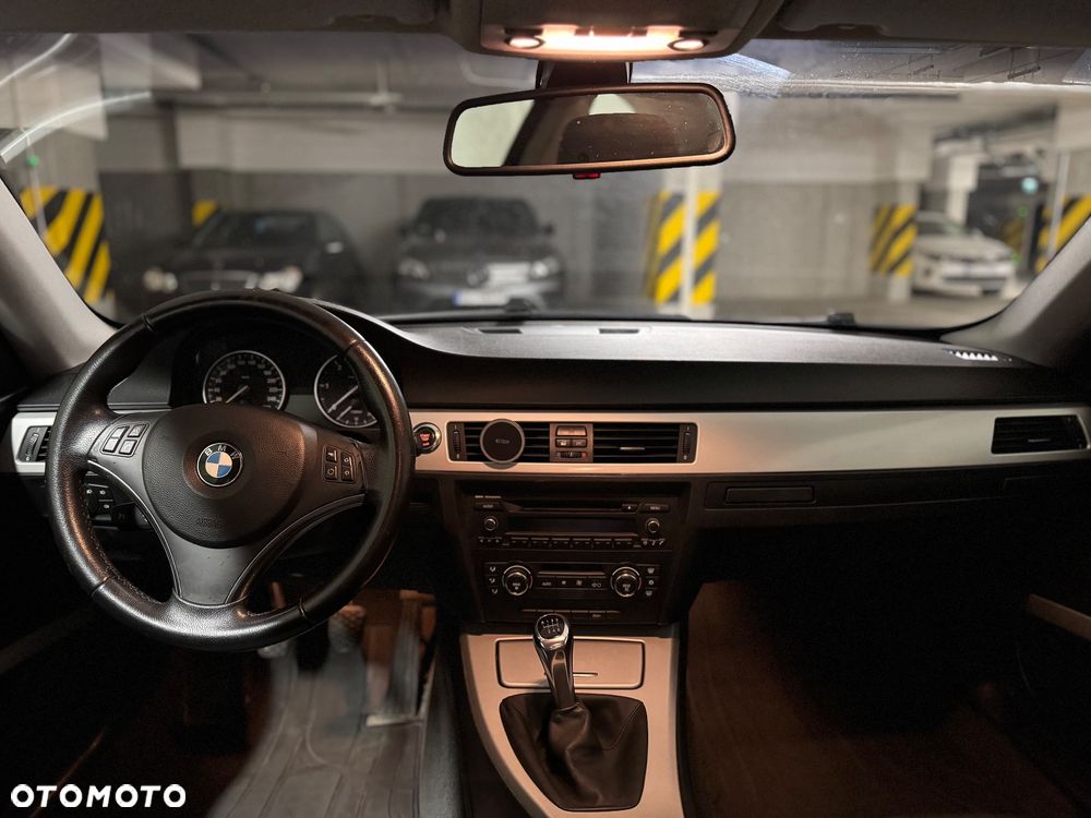 BMW Seria 3 320d - 9