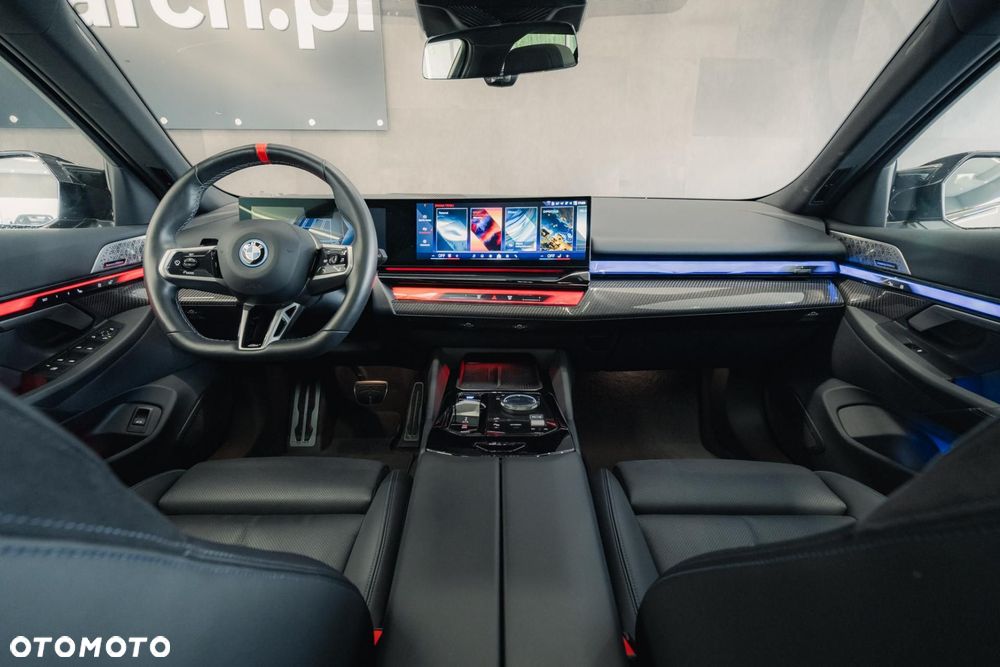 BMW i5 - 11