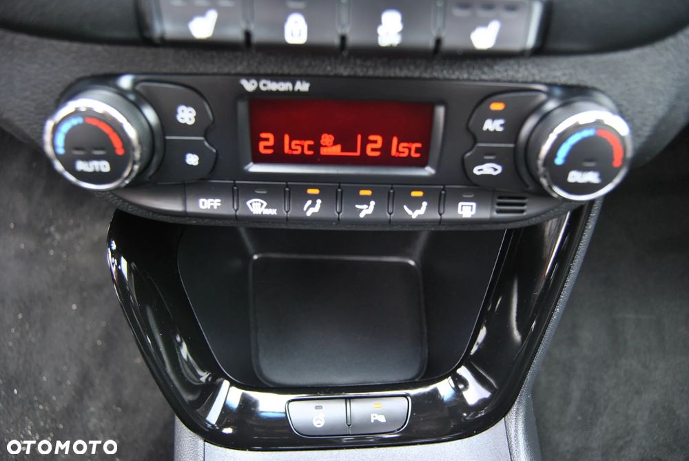 Kia Ceed 1.6 GDI Spirit - 34
