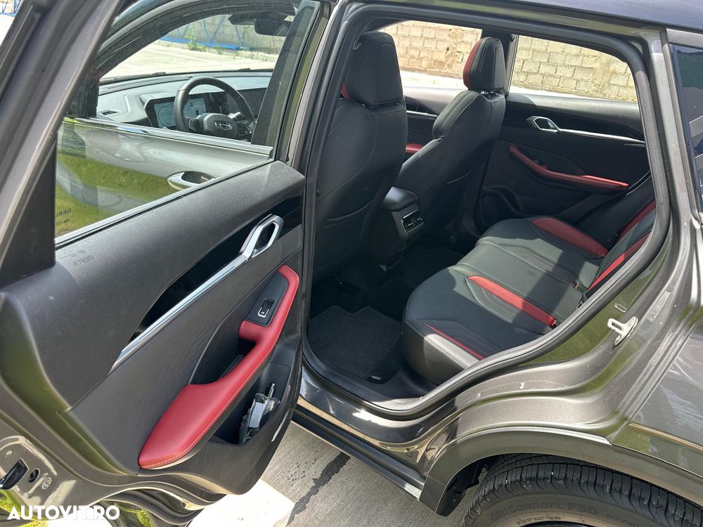 Geely Coolray 1.5 T-GDI 7DCT GF - 10