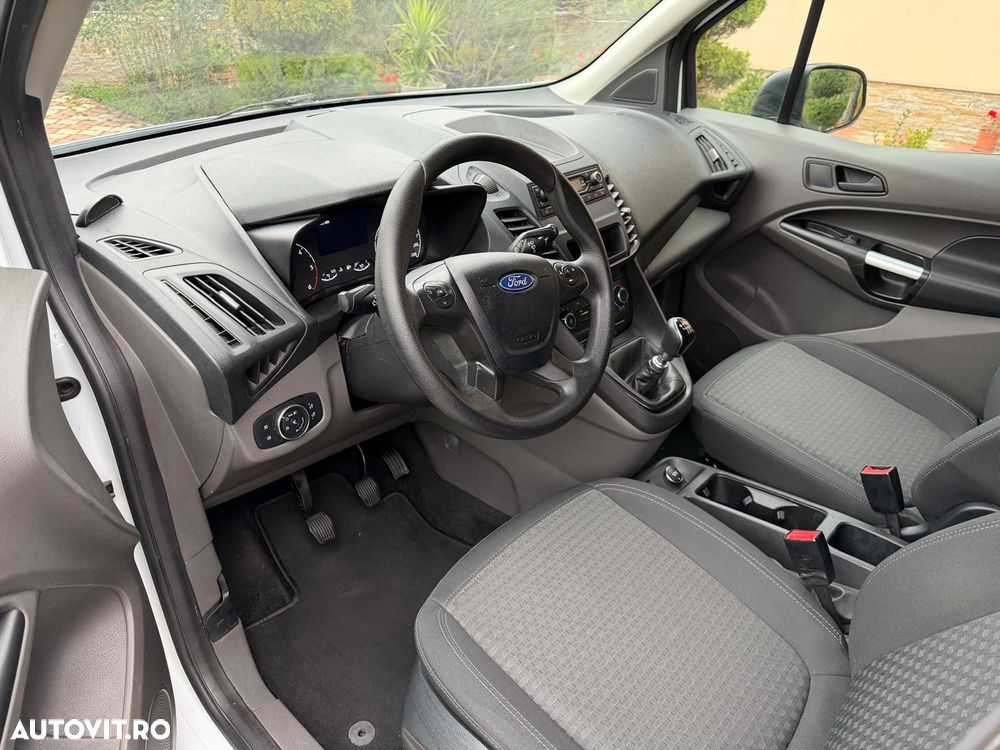 Ford Transit Connect - 12