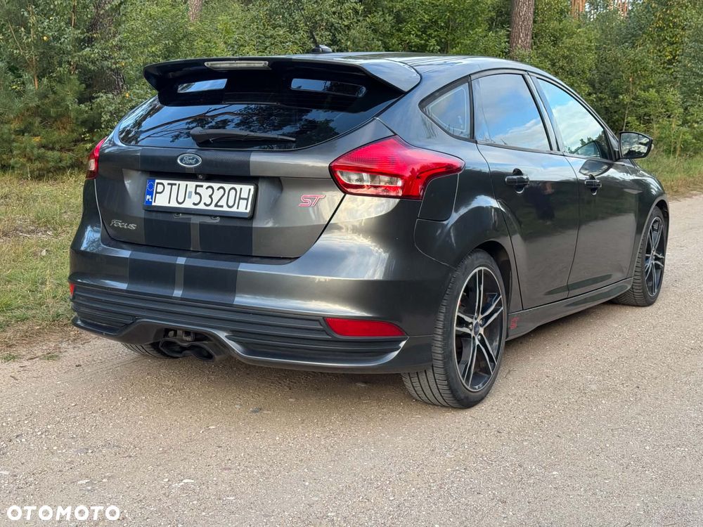 Ford Focus - 4